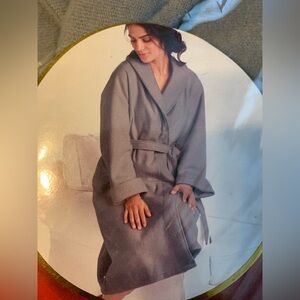 GREY FLEECE ROBE with cuffs. New! 39 in. long. Gray.  Sz One size fits most.